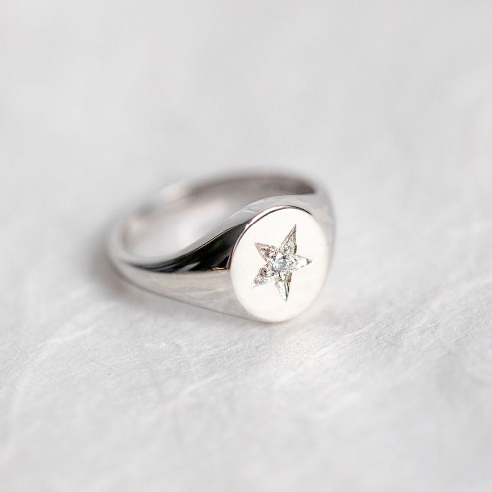 Southern Stars Signet Ring - Diamond