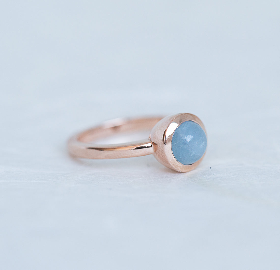 Rose Gold Ring with Aquamarine Cabochon (Limited Edition)