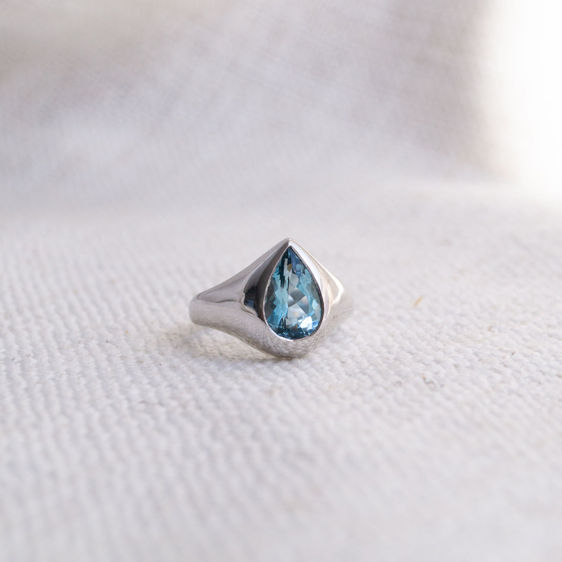 "Polaris" Ring Pear Cut Aquamarine 9K White Gold (Limited Edition)