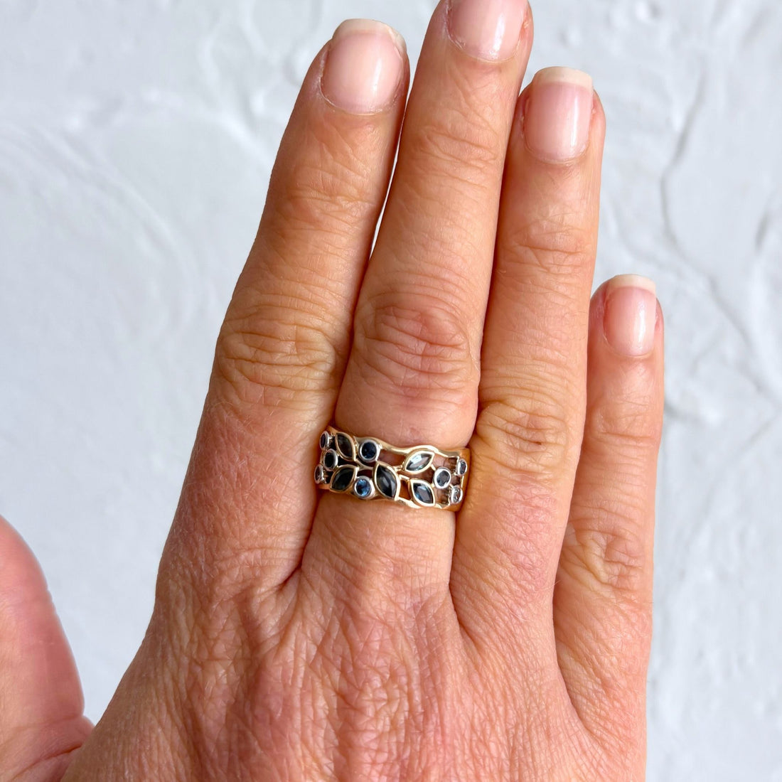 Limited Edition "Chain of Lagoons" - Tasmanian Sapphire Ring